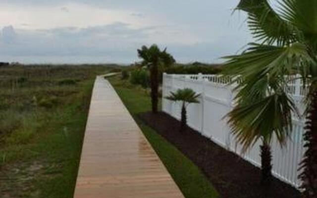 Raising The Bar 5 Bedroom Home by RedAwning