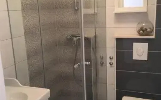Apartment & Room Nino