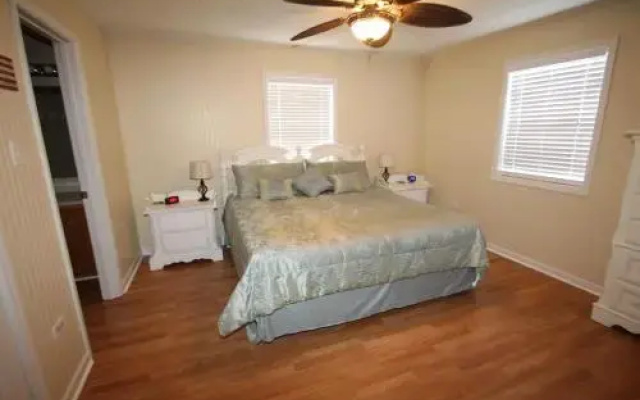 Cajun Yacht Club - 4 Br Home