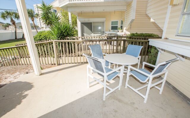 Sandpiper Cove 9107 3 Bedroom Condo by RedAwning