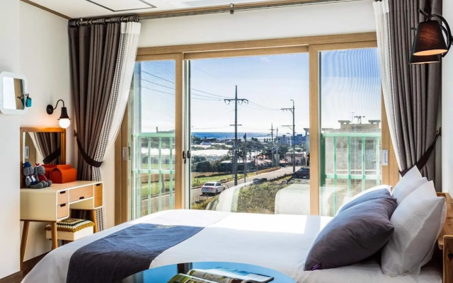 Seogwipo J Cube Pension