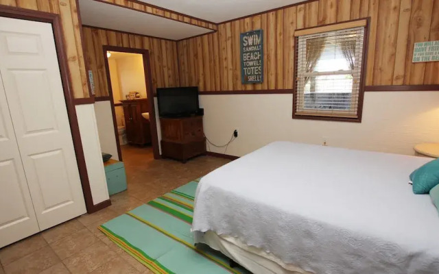 Shoebie's Hangout 4221 - 5 Br Home
