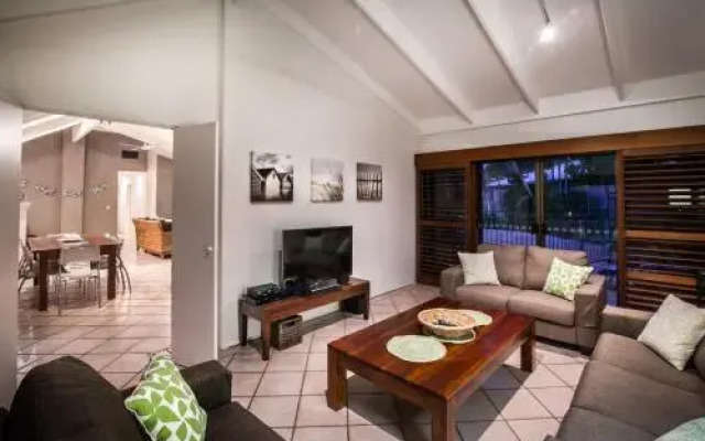 Island living in the heart of Noosa