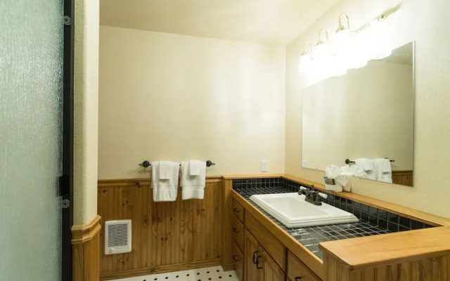 Hidden Inlet 3 Br home by RedAwning