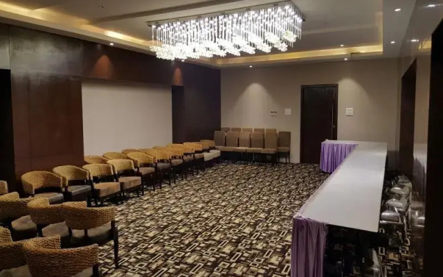 Shanti Clarks Inn Suites