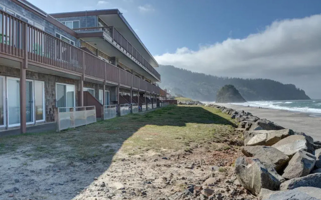 Pacific Sands Resort # 19