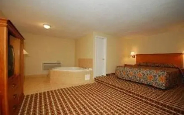 Motorsports Inn and Suites