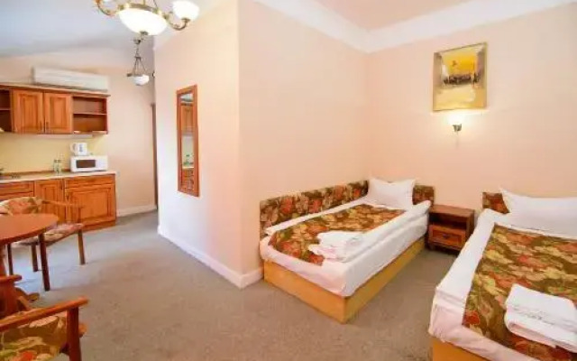 Irena Hotel