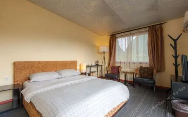 Yangshuo River Times Hotel