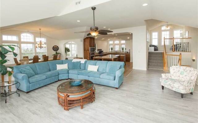 Coastal View VIII - 8 Br Home