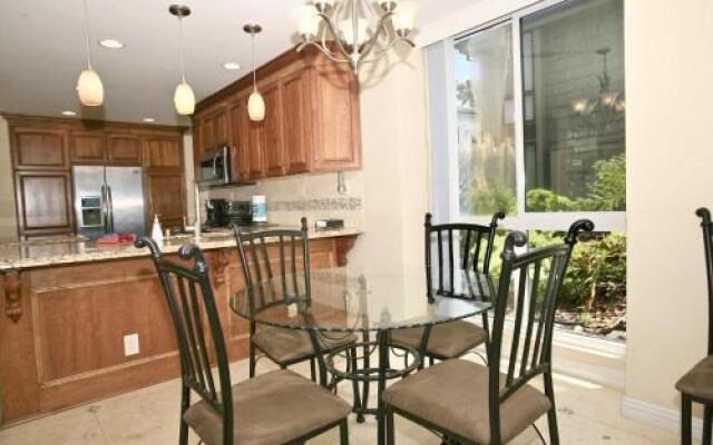 D23 - Oceanfront Paradise - 2 Br Condo