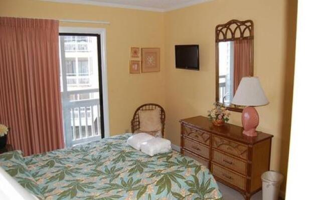 Pelican's Landing 208 - 3 Br Condo