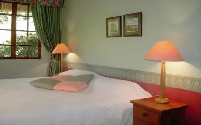 Guinea Lodge
