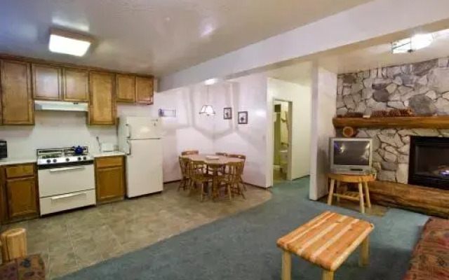 Pinecrest Chalet
