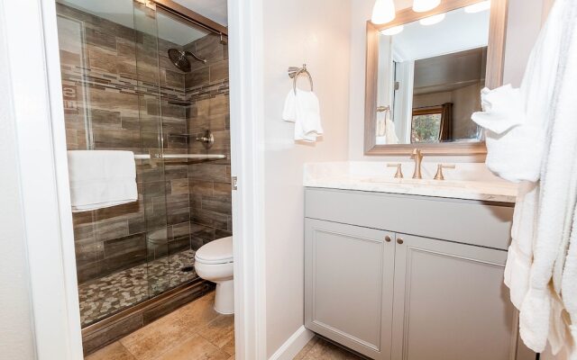 Wild Irishman #1022 - 2 Br Condo