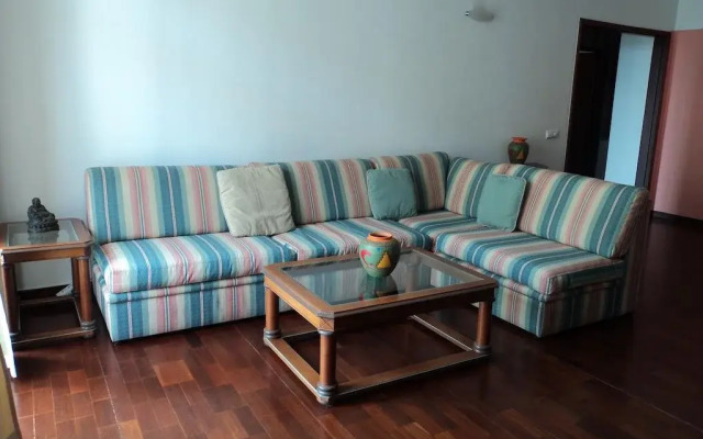 Ajuda Sunny Apartment