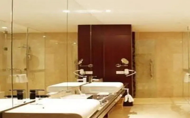 Dingding International Hotel