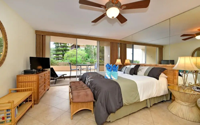 Royal Kahana 104 by RedAwning