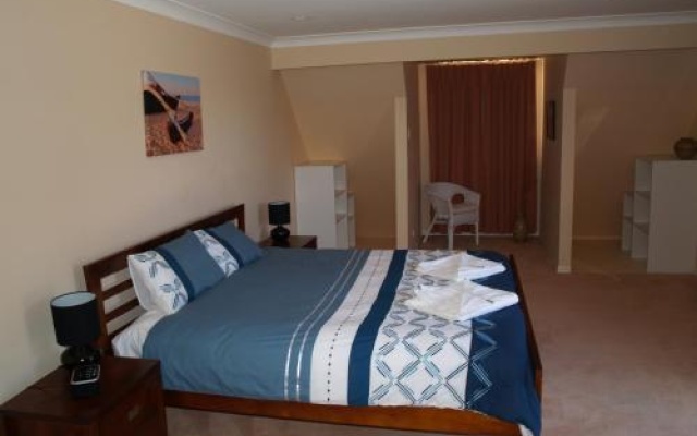 Boobook Manor – Guest Rooms – Cassini