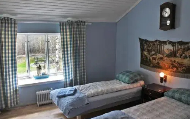 Paksuniemen Majatalo