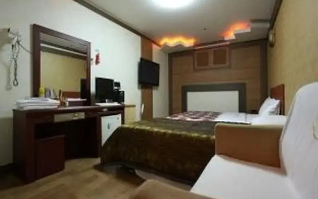 Suwon Yeongtong Stay 25
