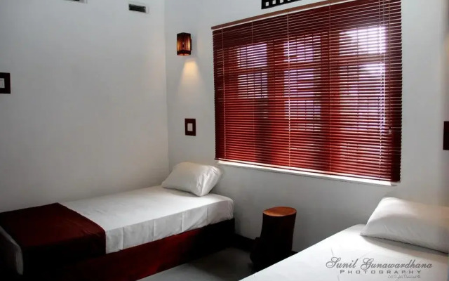 Yoho 303 Villa