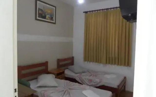 Hotel Bandeirantes