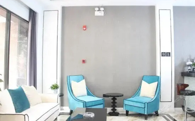 Qingya Hotel (Linyidu District Central Hospital)