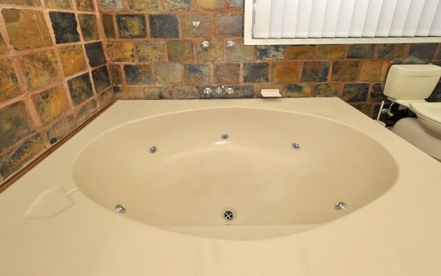 Pet Friendly Lentara St 26 - Fingal Bay