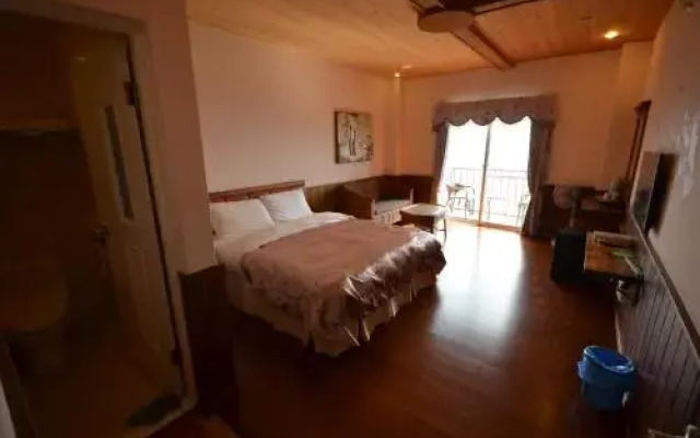 Guanhu Siji Minsu B&B