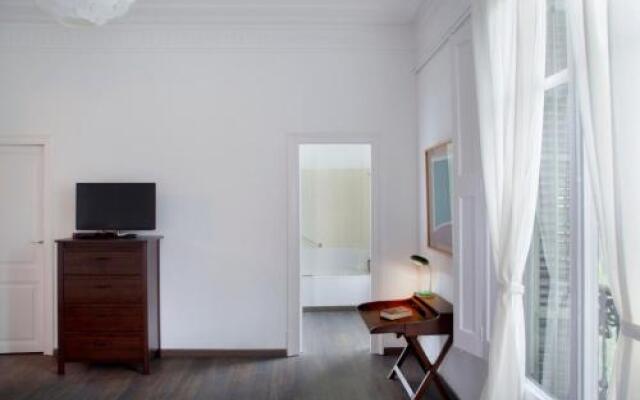 Days in Barcelona Eixample Right Side