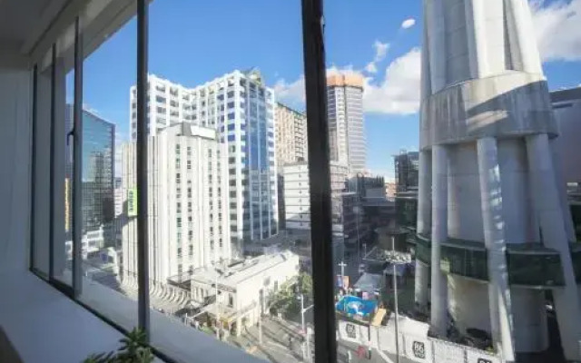 Sky Tower Stunner Apartment