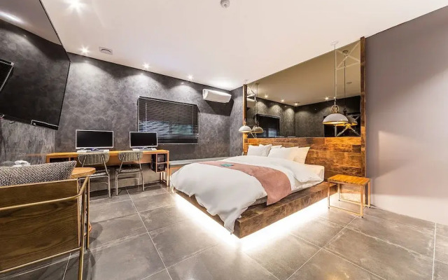 Hotel In Cafe