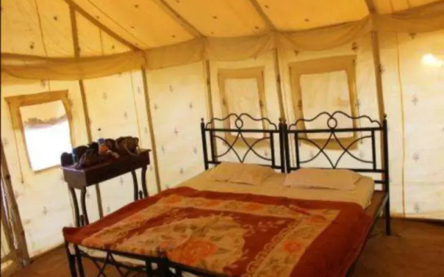Moonlight Oasis Camp