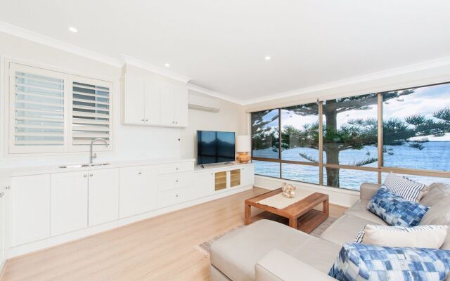 Whispering Sands at Corlette - 2