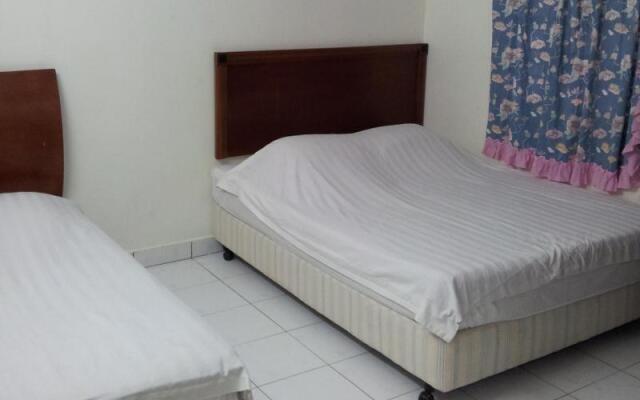 Kota Lodge Townhouse