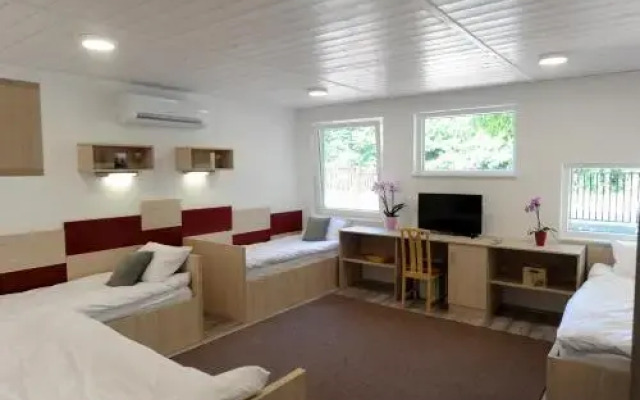 Tiszaligeti Motel & Camping