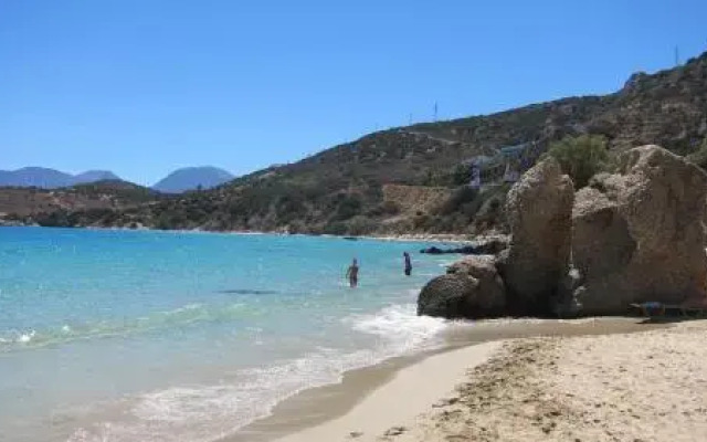 Stelios Apartments