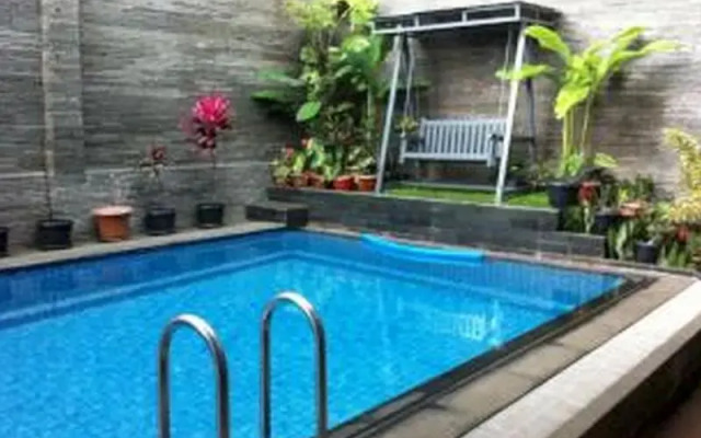 Pondok Ambu Guest House Gegerkalong