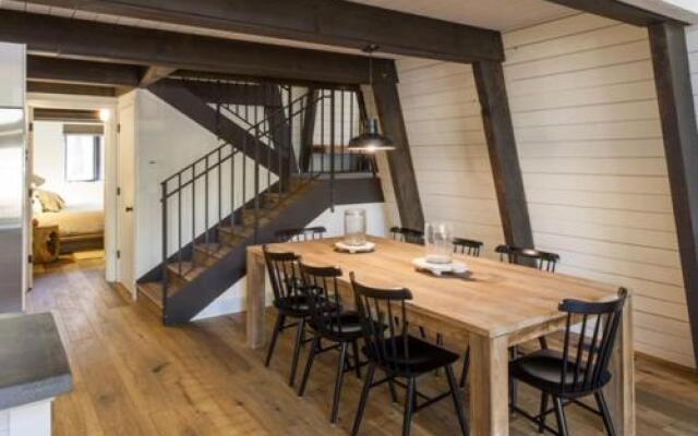 Oliver Pet Friendly Rental by RedAwning