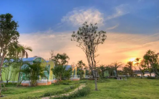 Ingmoon Riverside Resort And Spa