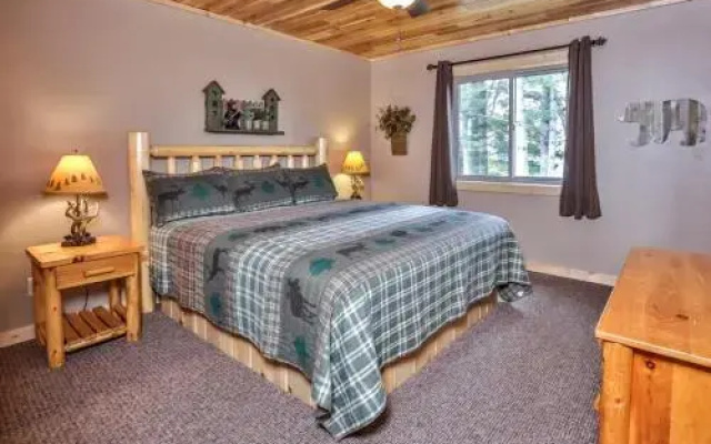 Nature's Edge - 4 Br Home