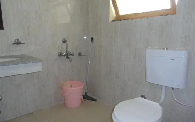 Zal Guest House