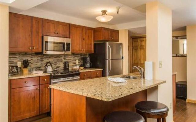 Torian Plum Plaza 307