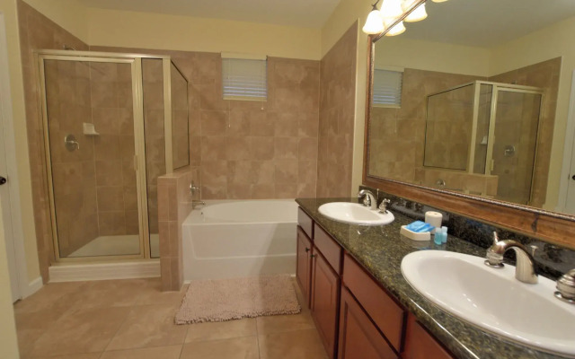 Premier Vacation Homes - Davenport