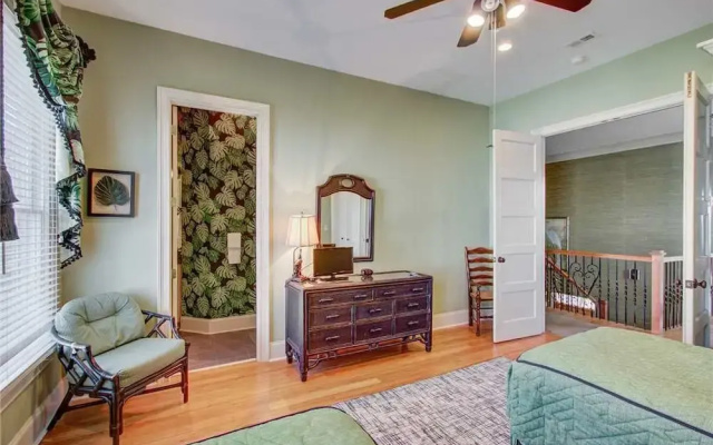 33rd Avenue 4 by RedAwning