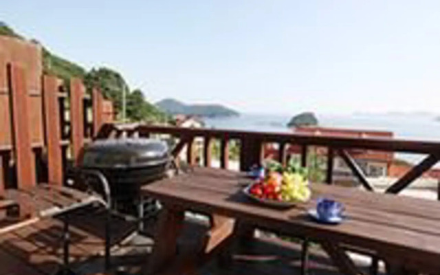 Geoje Purenneoul Pension