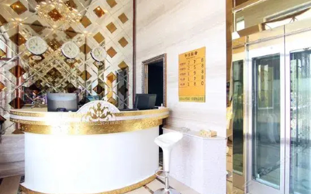 Seine River Spring Hotel