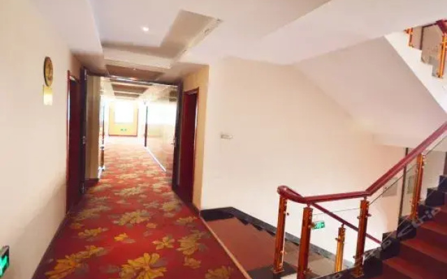 Jingfeng Express Hotel