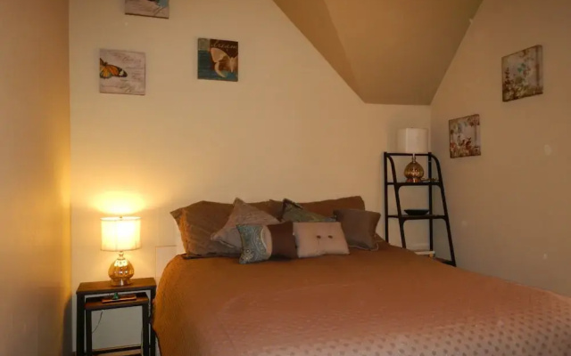Heart of Truckee - 4 Br Home